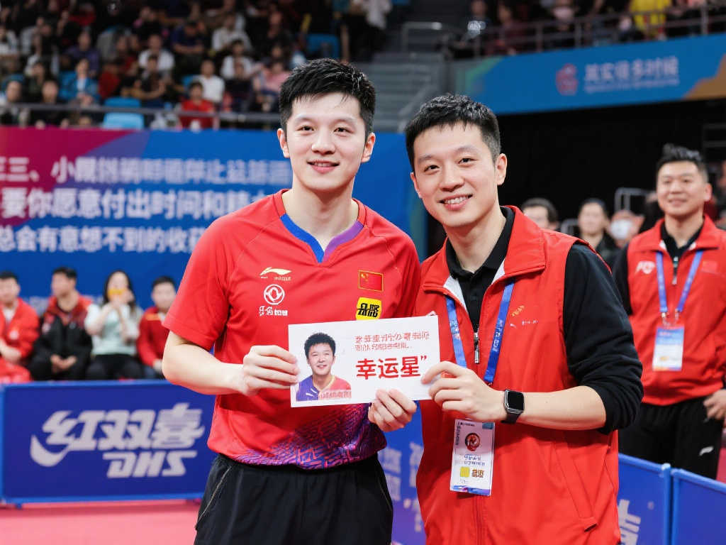 谁家宝儿如此幸运，能与樊振东握手？真是羡慕到不行！